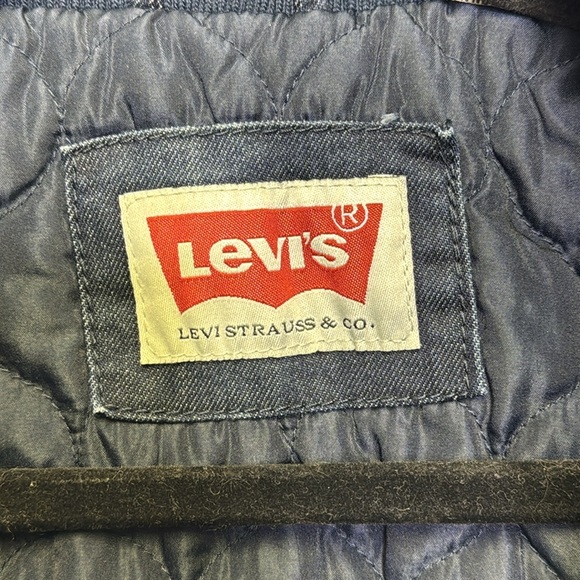 NWOT Levi's Blue Denim Jacket with Stand-Up Collar - Picture 2 of 10